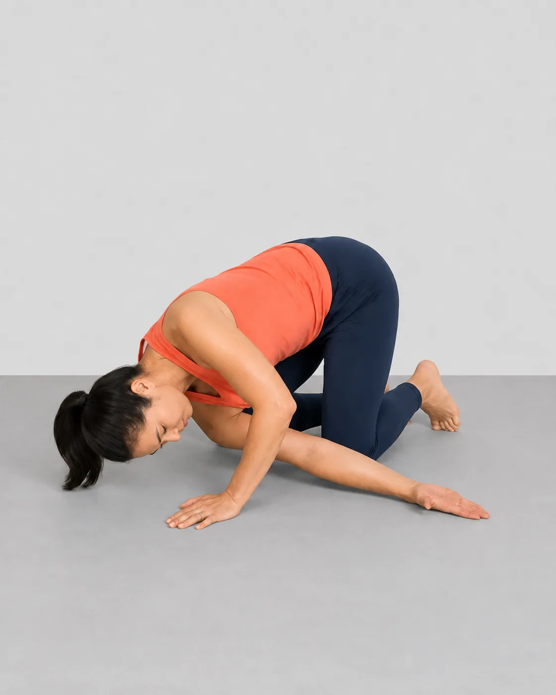 Quadruped Thread-the-Needle Thoracic Rotation — view 2 of 2